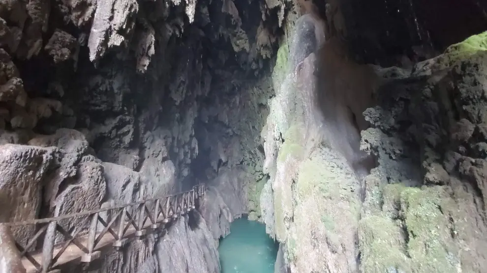 La gruta Iris es otro de los espacios que se pueden ver en el Monasterio de Piedra.