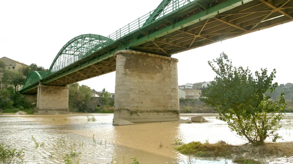 Puente de hierro de Gallur.