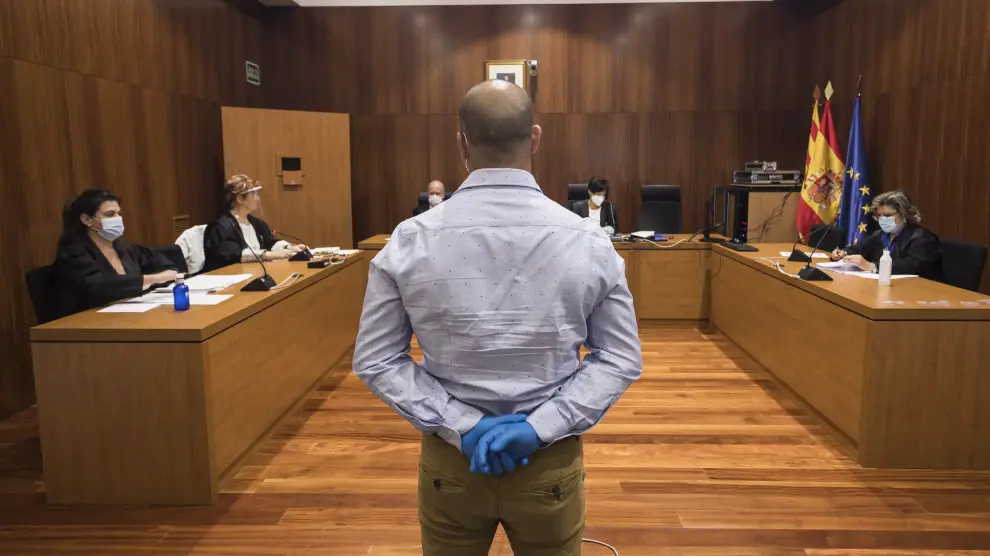 El acusado durante su declaración ayer en la Audiencia de Zaragoza.