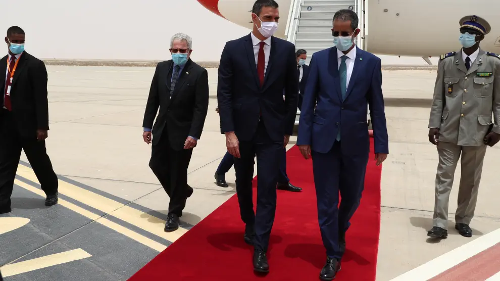 El primer ministro de Mauritania y el presidente español en la cumbre.
