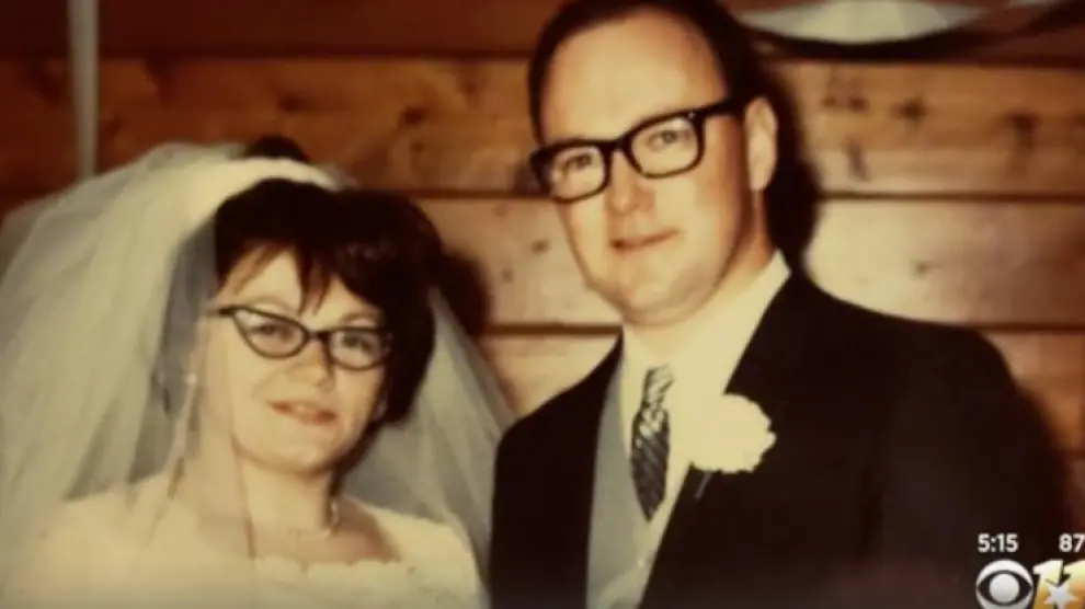 Mueren de coronavirus cogidos de la mano tras 53 años de matrimonio