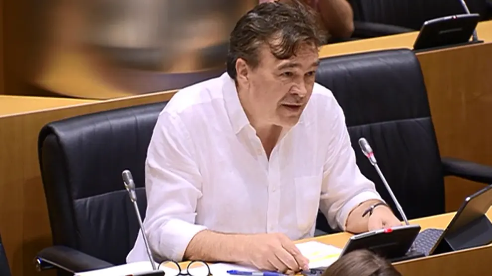El diputado de Teruel Existe, Tomás Guitarte, durante una intervención en la comisión para la reconstrucción del Congreso.