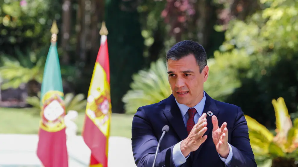 Spanish PM Sanchez visits Portugal