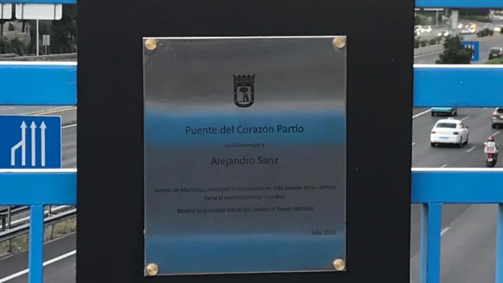 Una imagen de la placa conmemorativa a Alejandro Sanz, compartida por el cantante en sus redes sociales.