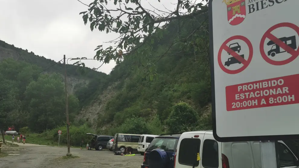 Biescas regula el acceso a la cascada de Orós Bajo ante la masificación turística