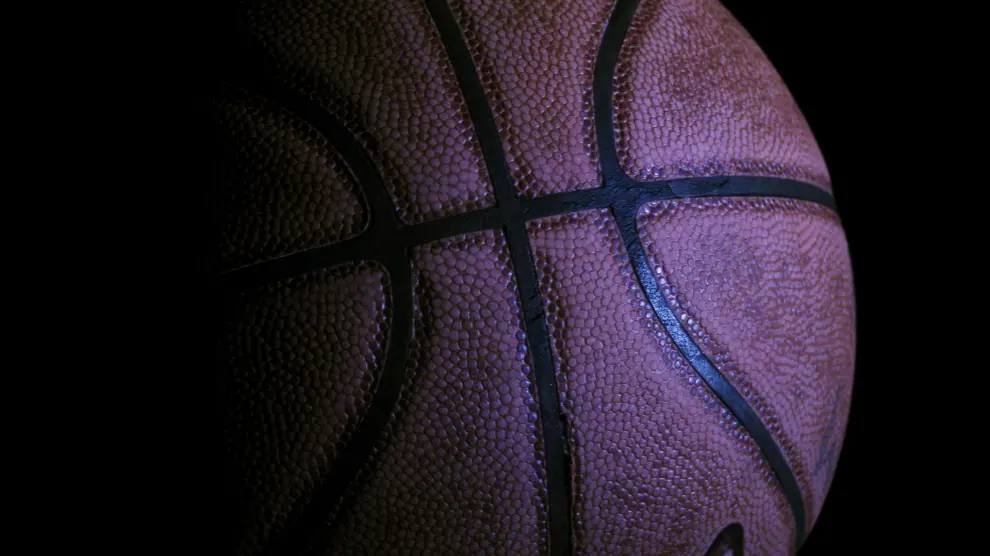 Balón de baloncesto.