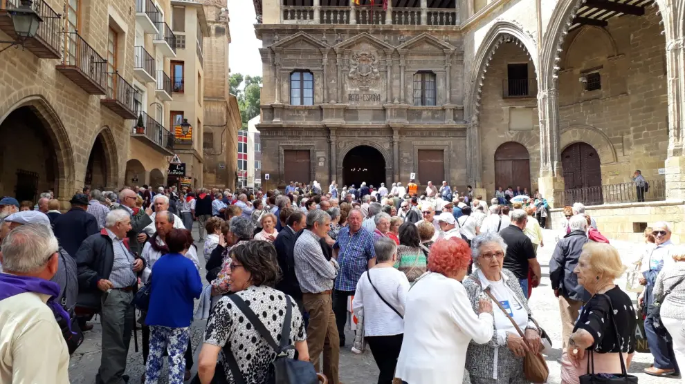 Imagen de archivo de un encuentro de mayores celebrado en 2018 en Alcañiz.