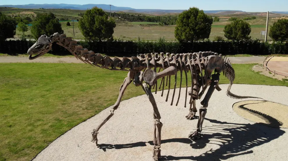 Reconstrucción del esqueleto de Turiasaurus en Dinópolis-Teruel.