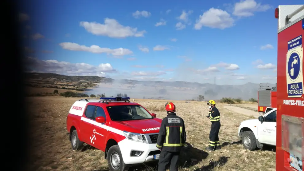 Bomberos de la Diputación de Teruel en la escombrera de Mas de las Matas