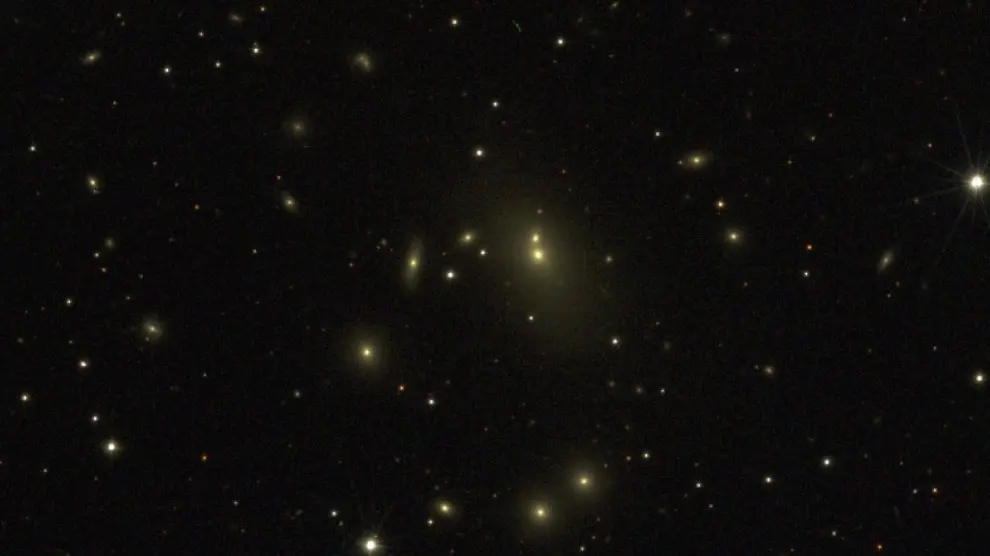 Cúmulo de galaxias captado desde el observatorio de Javalambre.