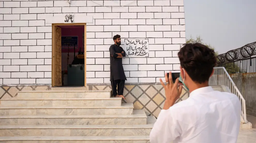 El "templo del amor", la última esperanza de los enamorados paquistaníes