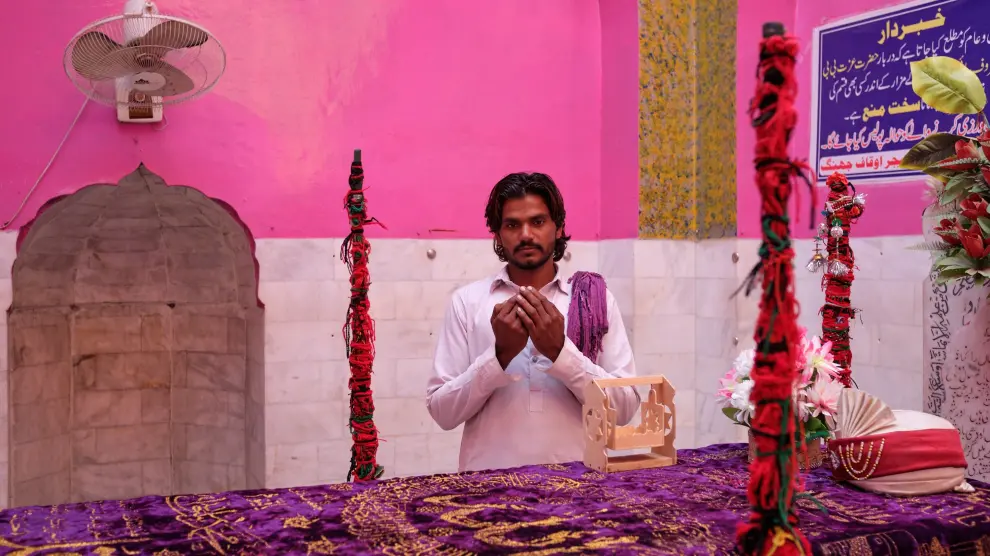 El "templo del amor", la última esperanza de los enamorados paquistaníes