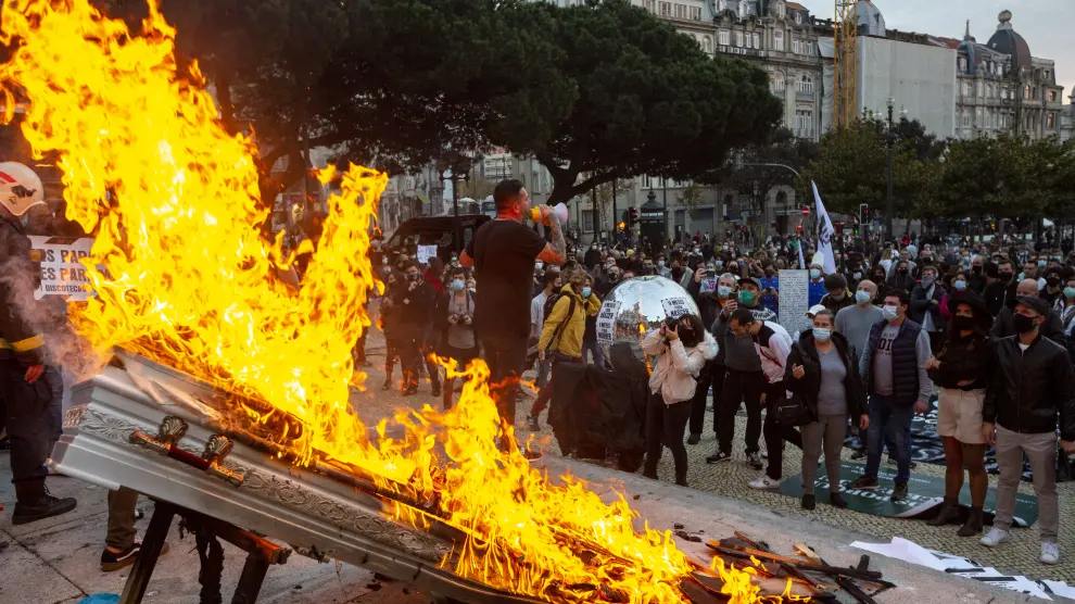 Protestas contra las medidas anti-covid del gobierno portugués.