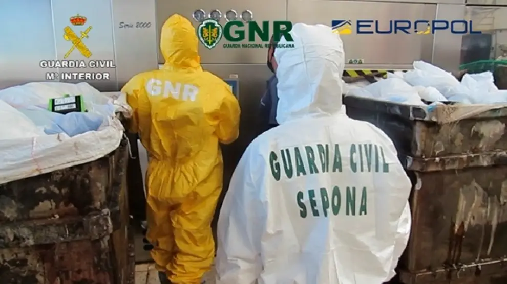 Operación de la Guardia Civil en la que se han detenido a 20 personas por gestión irregular de residuos biosanitarios del virus.