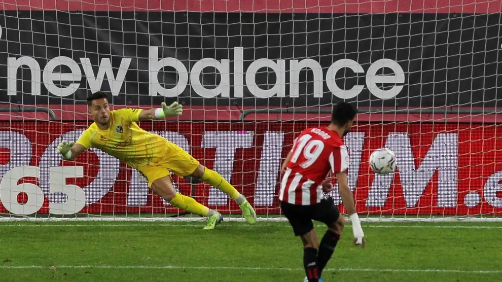 El Athletic se adelantó con un gol de Kodro de penalti.
