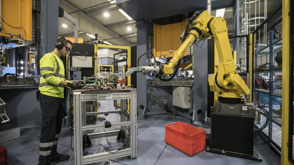 Imagen de las instalaciones de la planta de Dana Automoción en el polígono de Malpica, altamente automatizadas.