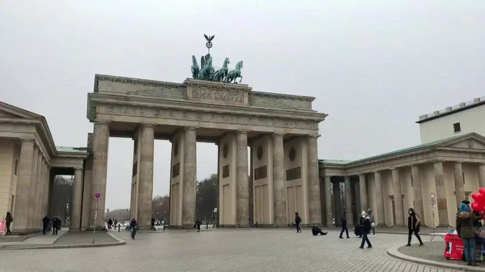 Alemania notifica 1.129 muertos en un día y supera por primera vez el millar