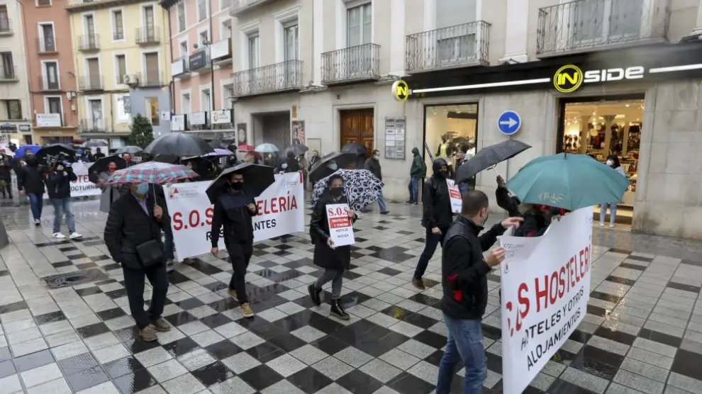 Los hosteleros han salido ya varias veces a la calle en Huesca para protestar contra las medidas que afectan a su sector.