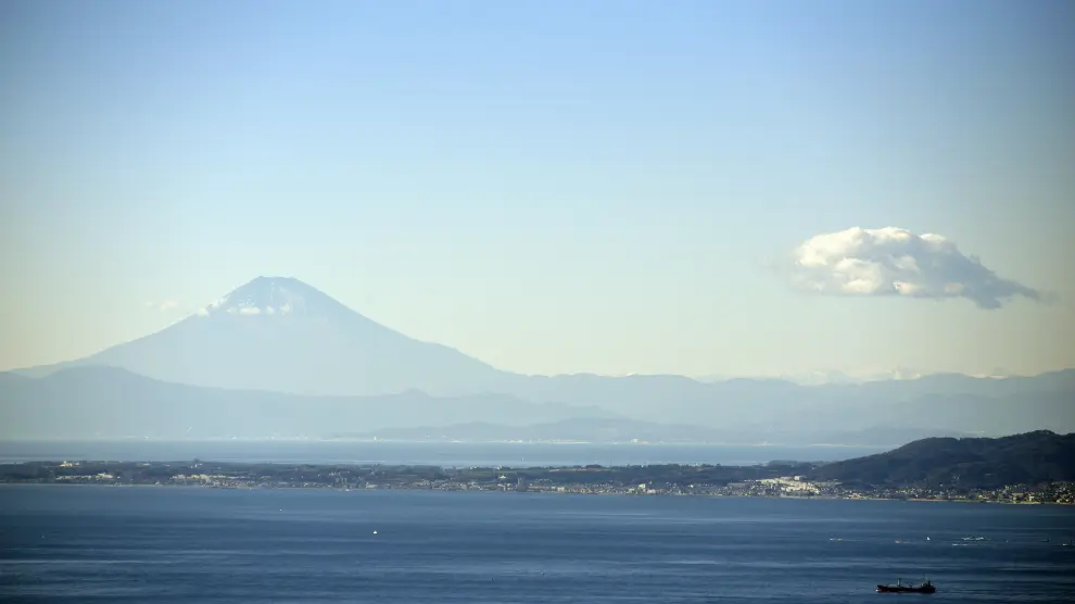 Snowless Mount Fuji
