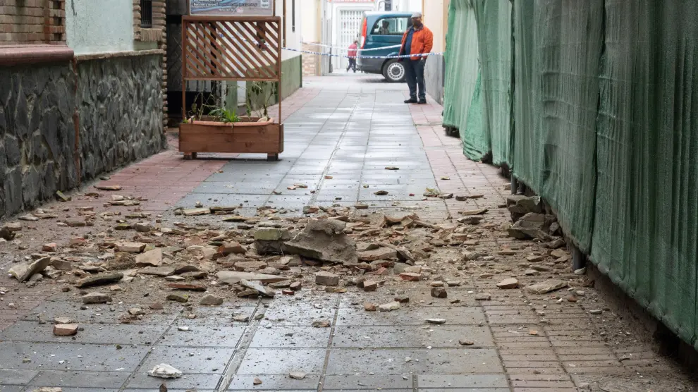 Un enjambre sísmico causa daños materiales y alerta a la población de Granada