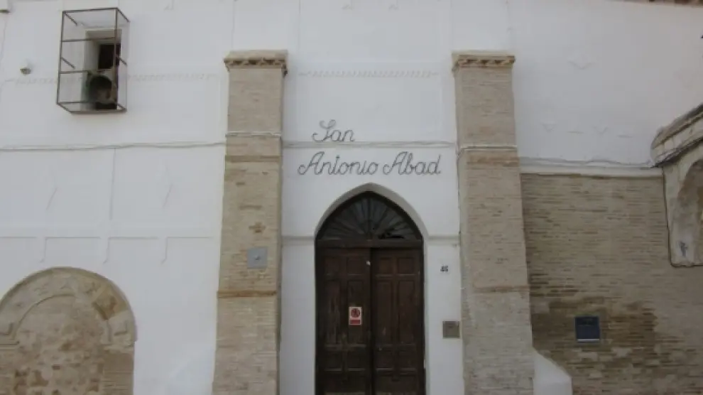 Fachada de la sinagoga de Híjar.