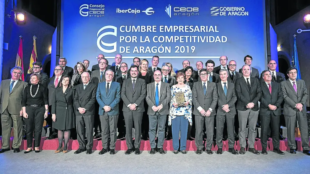 La cita anterior, en diciembre de 2019. La última Cumbre Empresarial por la Competitividad en Aragón tuvo lugar hace más de un año. En ella se reconoció la trayectoria de Pilar de Yarza, presidenta de HERALDO.