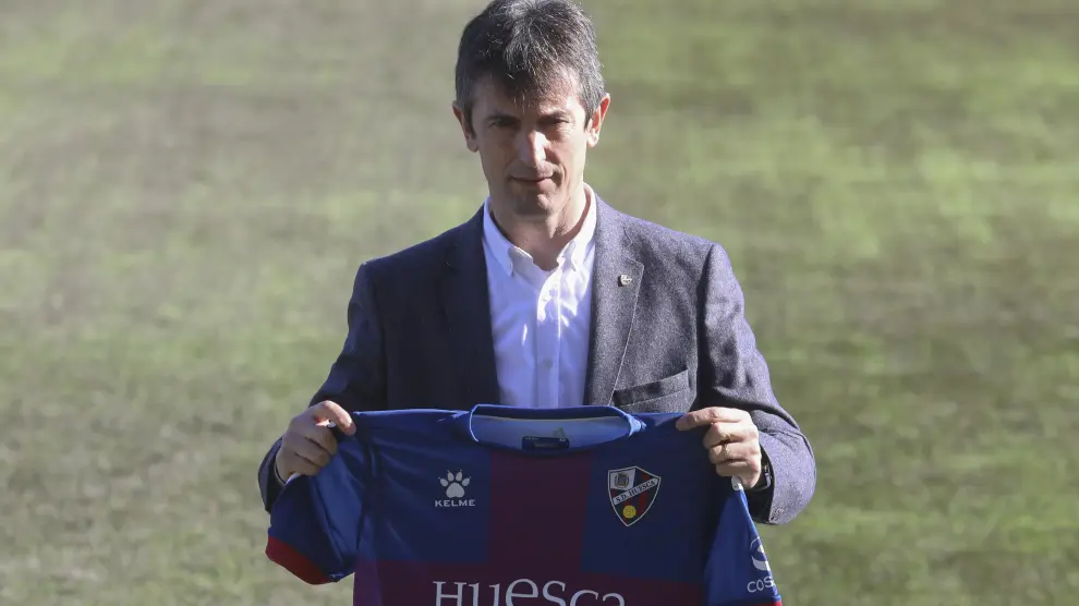 Pacheta, el día de su presentación como técnico de la SD Huesca.