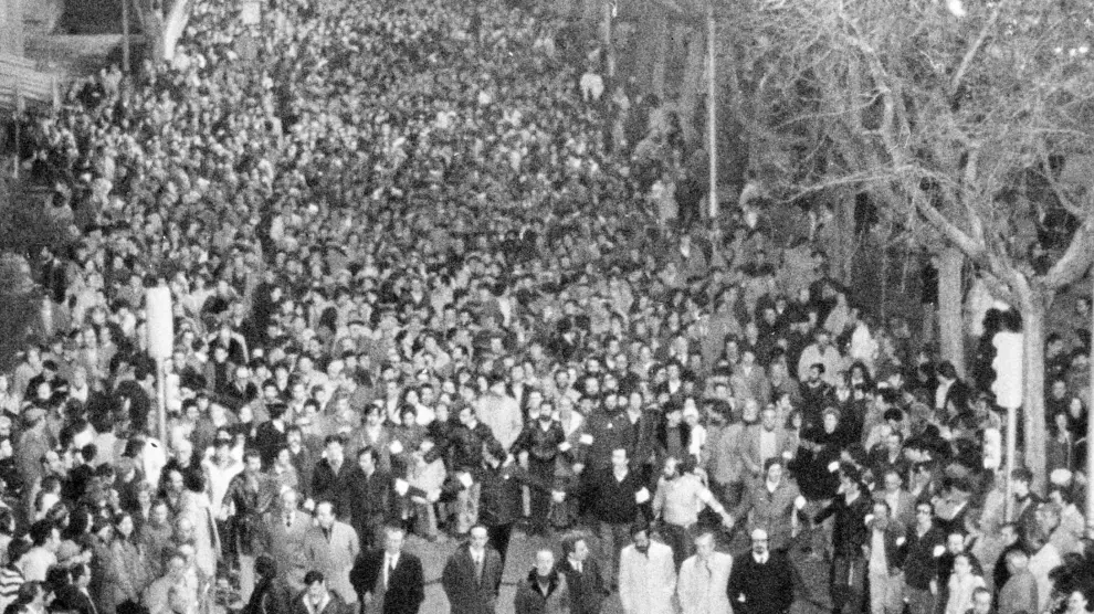 Manifestación contra el golpe de Estado en Zaragoza el 27 de febrero de 1981.