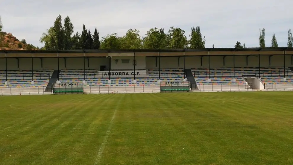El estadio Juan Antonio Endeiza de Andorra no albergará fútbol esta temporada.