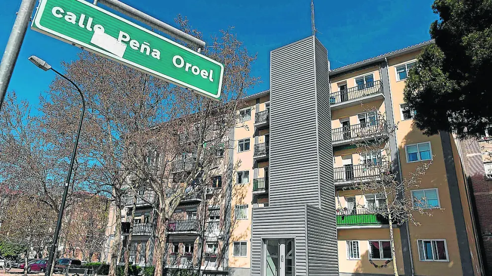 EEn la imagen, un inmueble reformado en la calle Peña Oroel de Zaragoza