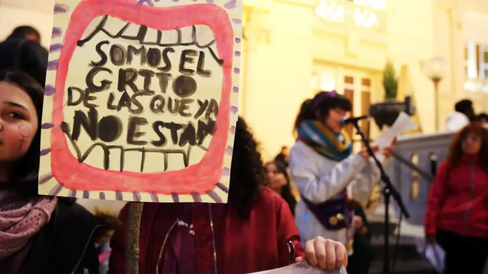 Una pancarta de las manifestaciones del 8-M en Aragón en 2020.