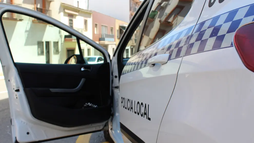 Imagen de un coche de la Policía Local de Linares.