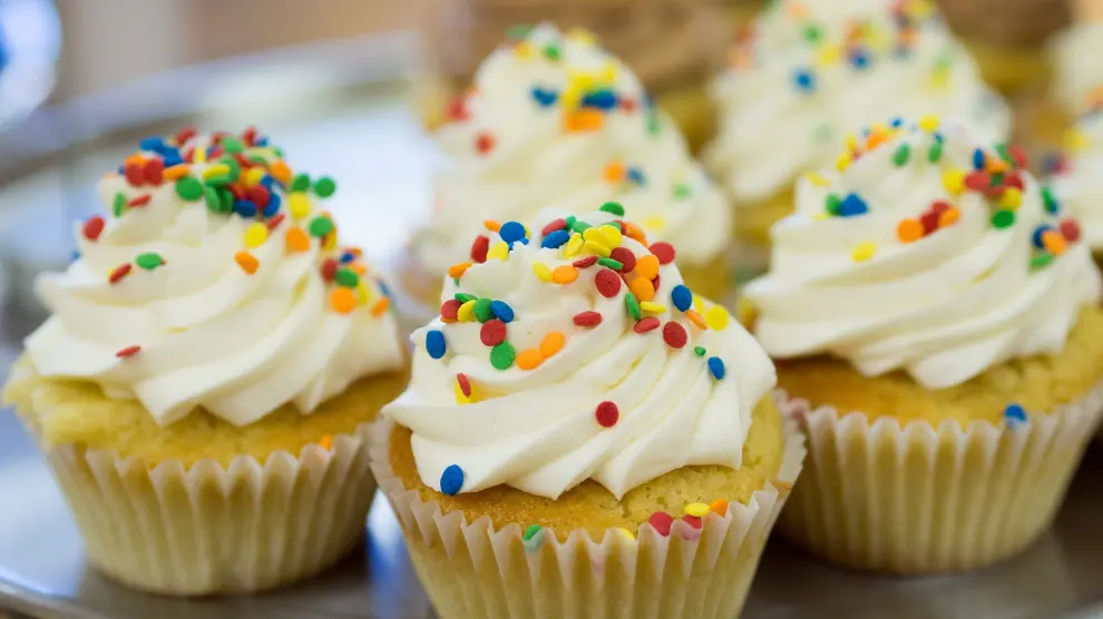 Además de deliciosos, los 'cupcakes' tienen un tamaño ideal para decorar.
