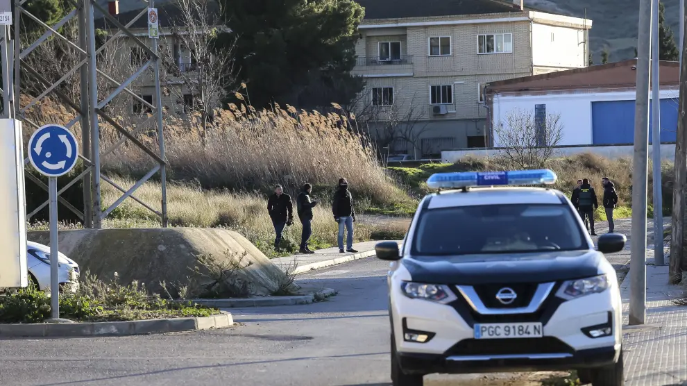 El acusado estuvo atrincherado cuatro horas en el domicilio del crimen de Fuentes de Ebro hasta que lo detuvo la Guardia Civil el  11-01-2019.