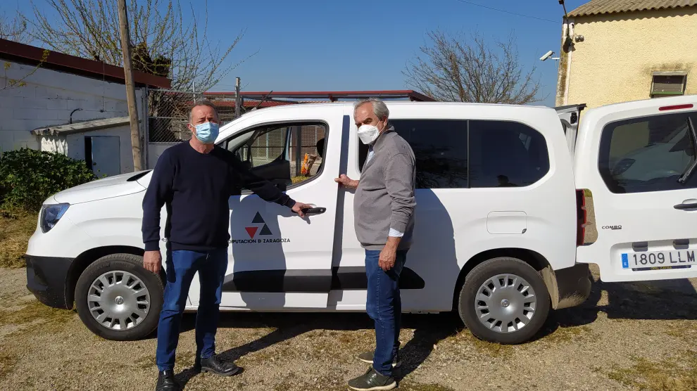 Nuevo vehículo para la recogida de perros por los pueblos de la provincia de Zaragoza