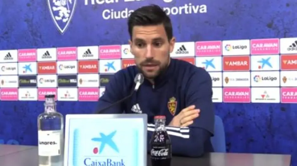 Adrián González, este jueves en la rueda de prensa ofrecida antes del entrenamiento del Real Zaragoza.
