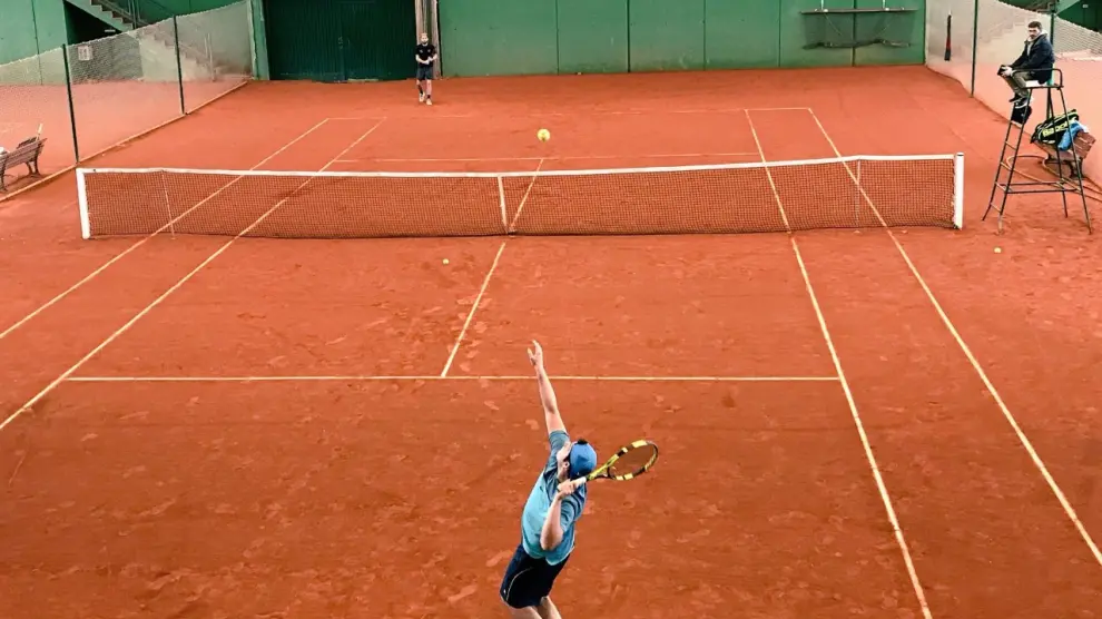 Partido de tenis de una de las anteriores ediciones del Campeonato de Aragón Universitario.