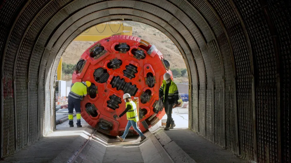 La obra se centra en horadar el túnel entre el Jalón y el Grío que se empezó en noviembre.