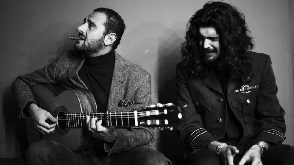 Diego del Morao e Israel Fernández, en la portada del disco 'Amor'