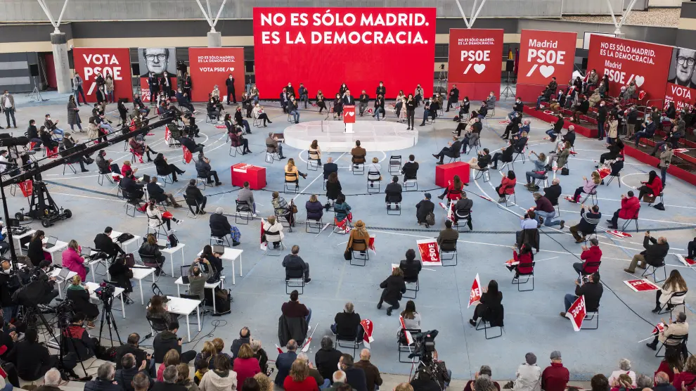 Acto de campaña del PSOE en un polideportivo de Getafe