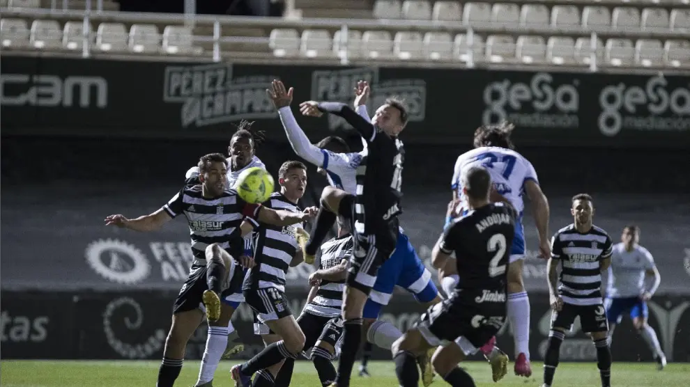 Gol de cabeza de Iván Azón en esta temporada, en Cartagena, para empatar al final 1-1.