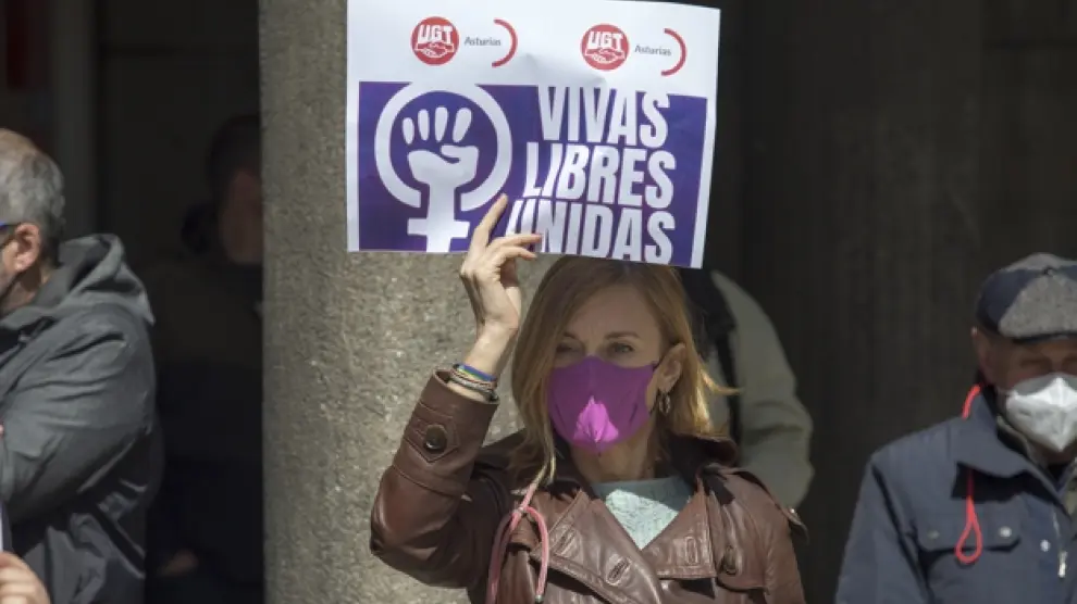 Concentración contra la violencia machista, en Oviedo