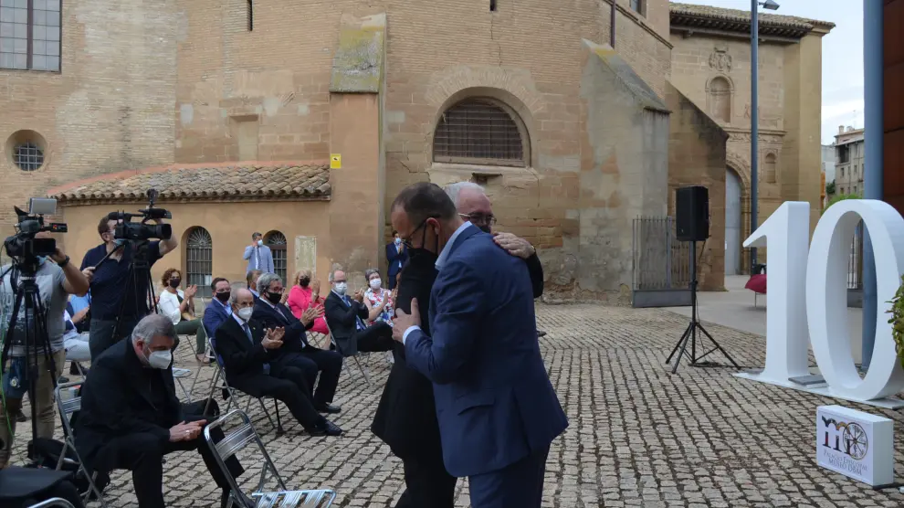 El Gobierno de Aragón y el Obispado de Barbastro-Monzón reciben el premio Magister por su trabajo conjunto para la devolución de los bienes