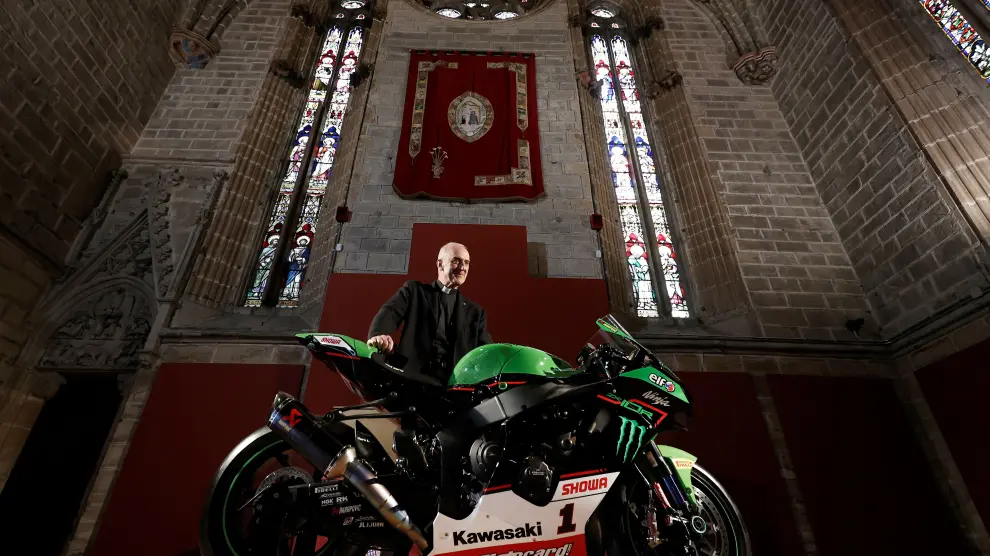 Moto del campeón mundial de Superbikes en Catedral