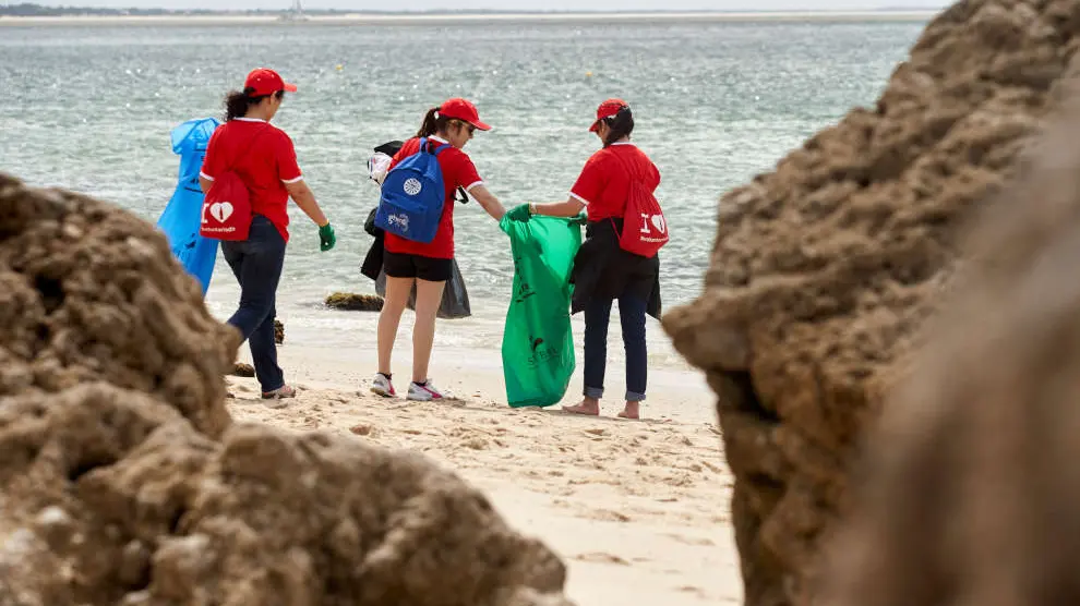 Los voluntarios se han esforzado en limpiar las costas, los entornos acuáticos y los fondos marinos de España y Portugal.