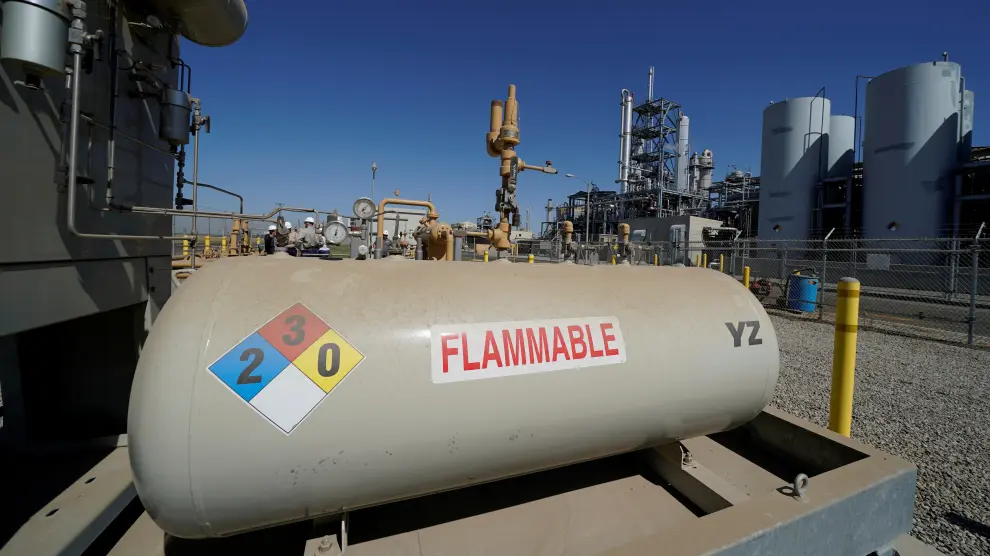 FILE PHOTO: Natural gas is transferred into the SoCalGas system after being collected and purified at a Calgren collection facility in Pixley, California