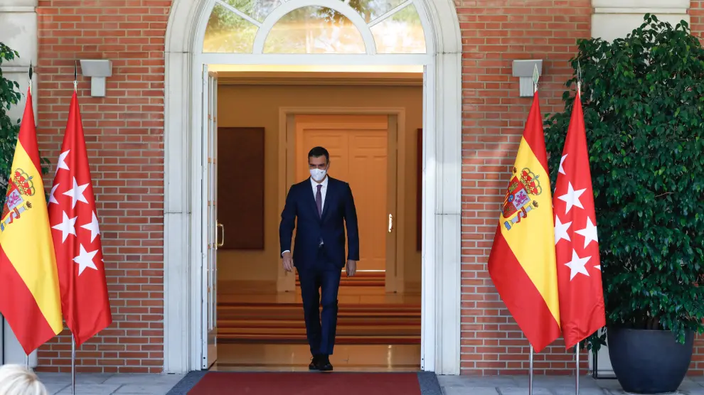 El presidente del Gobierno, Pedro Sánchez, en el Palacio de la Moncloa, este viernes.