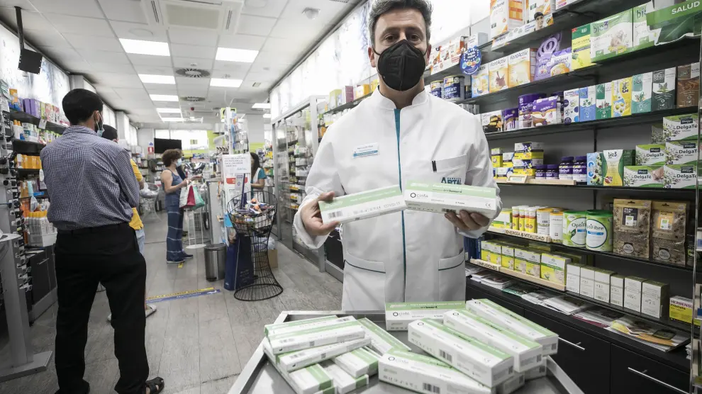 En la farmacia Artal ya cuentan con test de antígenos para su venta.