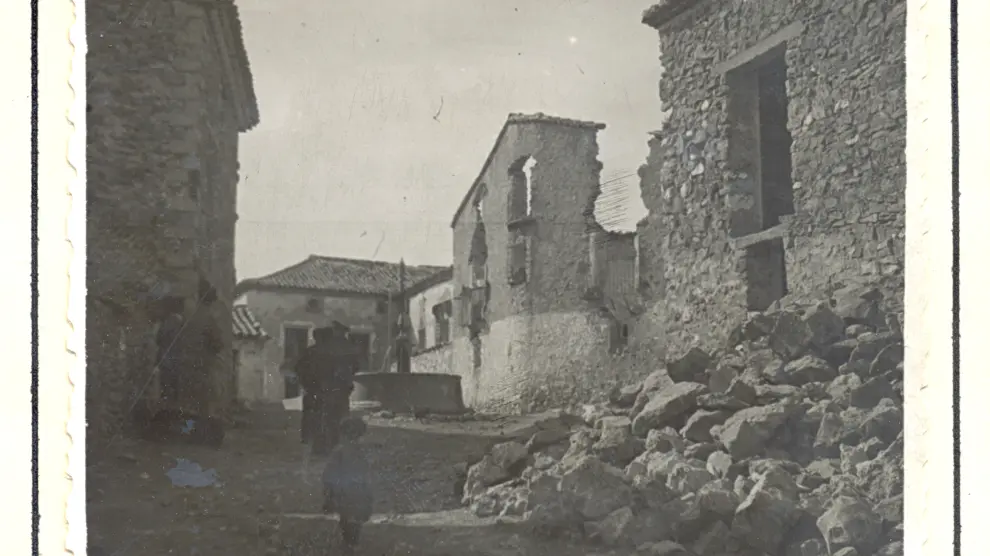 Griegos, en ruinas al acabar la Guerra Civil. Solo el 10% de las casas quedaron intactas.
