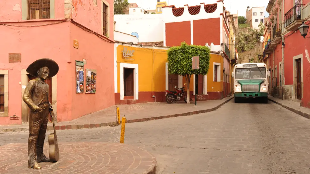 Escultura de Jorge Negrete en Guanajuato, su ciudad natal